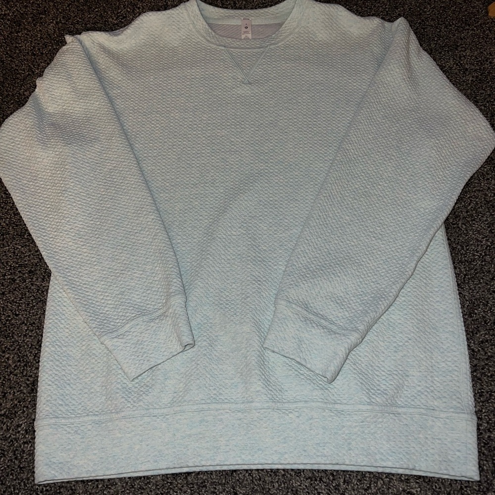 Women’s Lululemon crewneck
